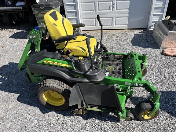 Image of John Deere Z930R equipment image 1