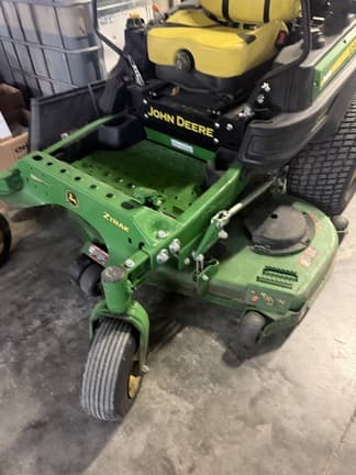 Image of John Deere Z930R equipment image 1