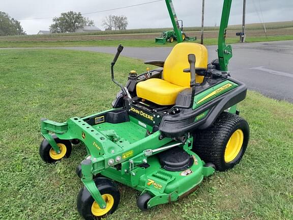 Image of John Deere Z930R equipment image 1