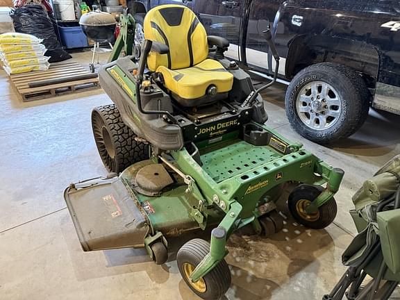 Image of John Deere Z930R equipment image 1