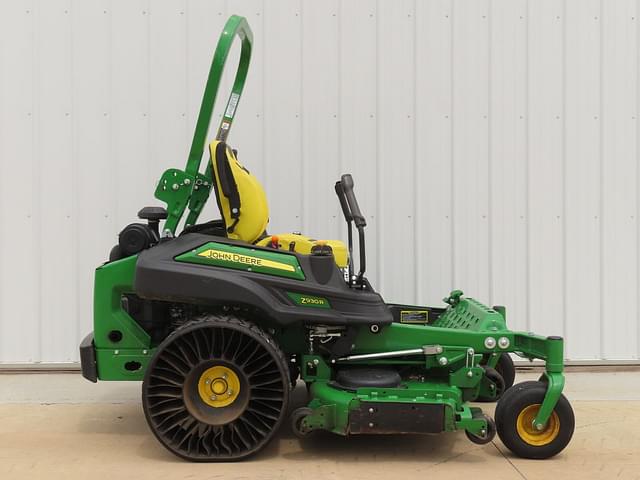 Image of John Deere Z930R equipment image 3