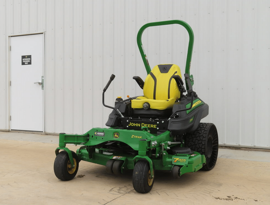 Image of John Deere Z930R Primary Image