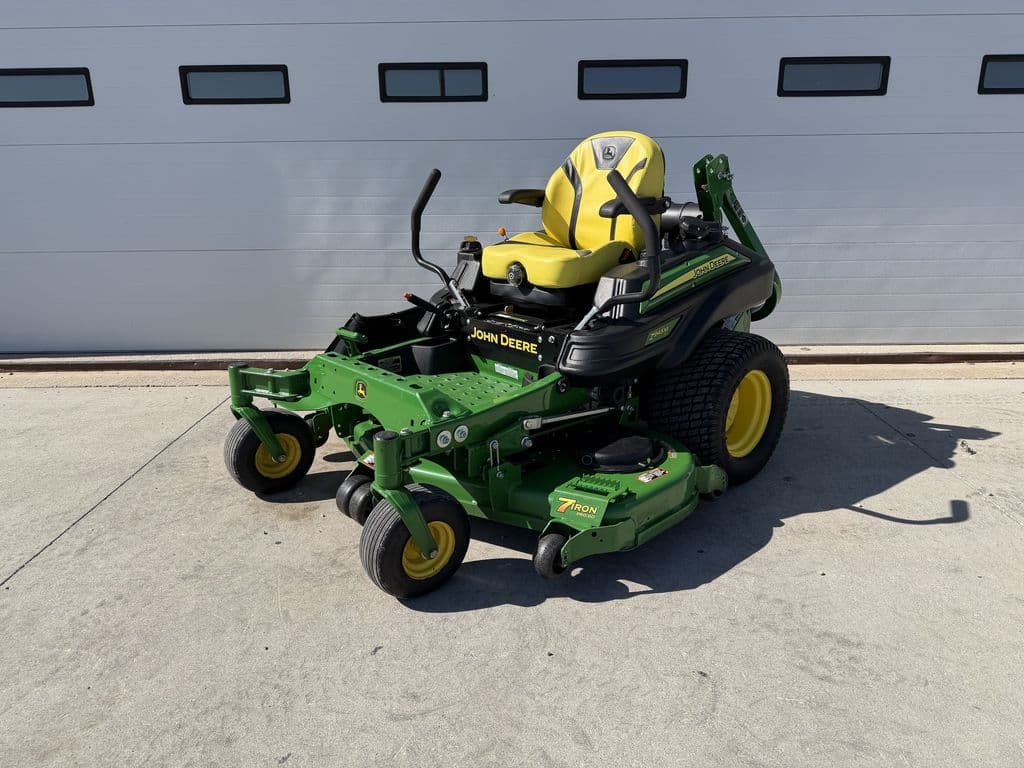 Image of John Deere Z945M Primary image