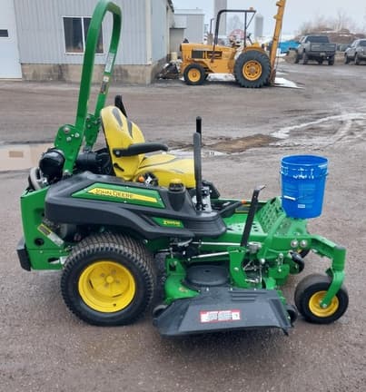 Image of John Deere Z945M equipment image 2