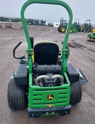 Image of John Deere Z945M equipment image 3