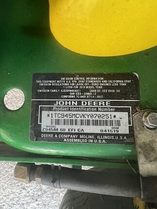 Image of John Deere Z945M equipment image 3