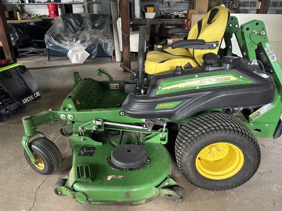 Image of John Deere Z950M equipment image 1