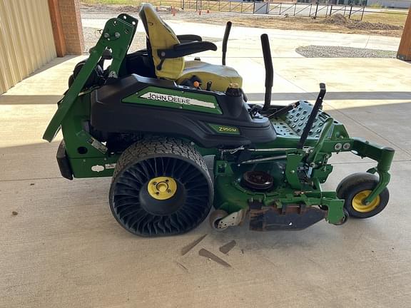 Image of John Deere Z950M equipment image 3