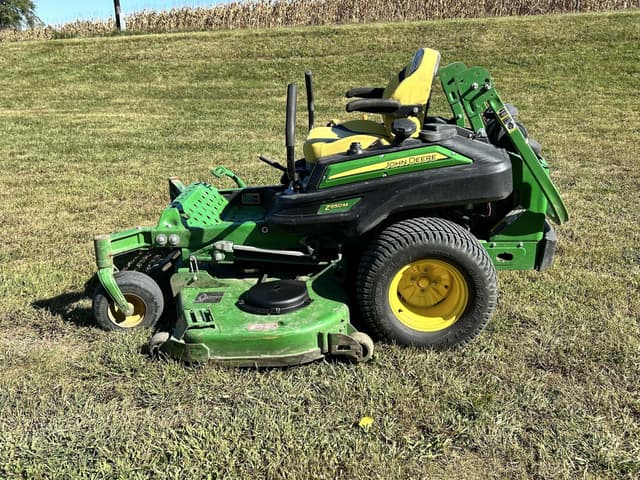 Image of John Deere Z950M equipment image 1