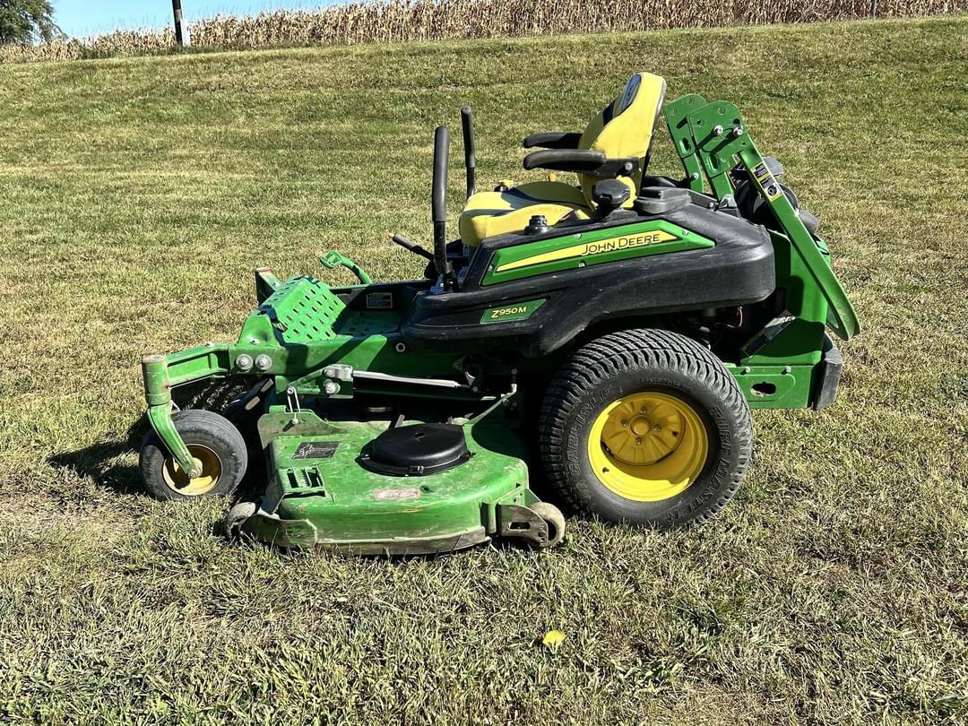 Image of John Deere Z950M Primary image