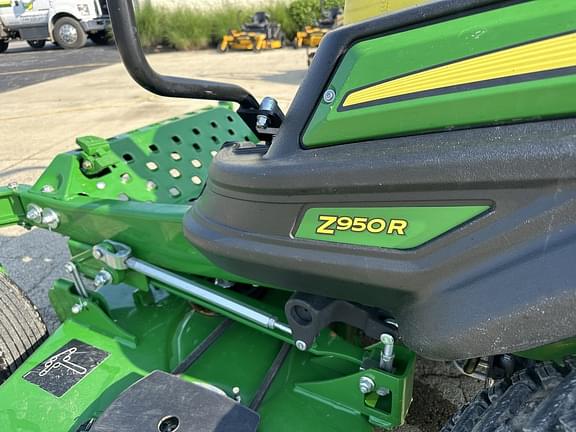 Image of John Deere Z950R equipment image 2