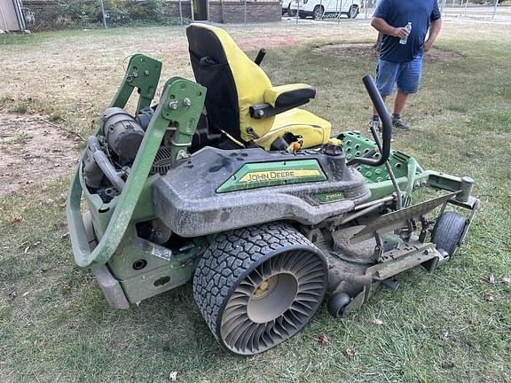 Image of John Deere Z955M equipment image 4