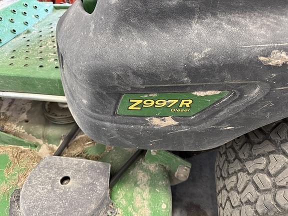 Image of John Deere Z997R equipment image 3