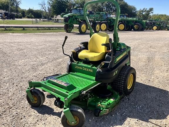 Image of John Deere Z997R equipment image 4