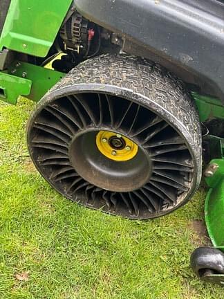 Image of John Deere Z997R equipment image 3
