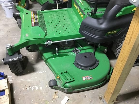 Image of John Deere Z997R equipment image 4