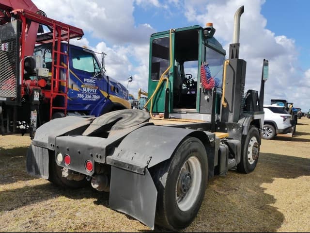 Image of Kalmar  OTTAWA T2  equipment image 2