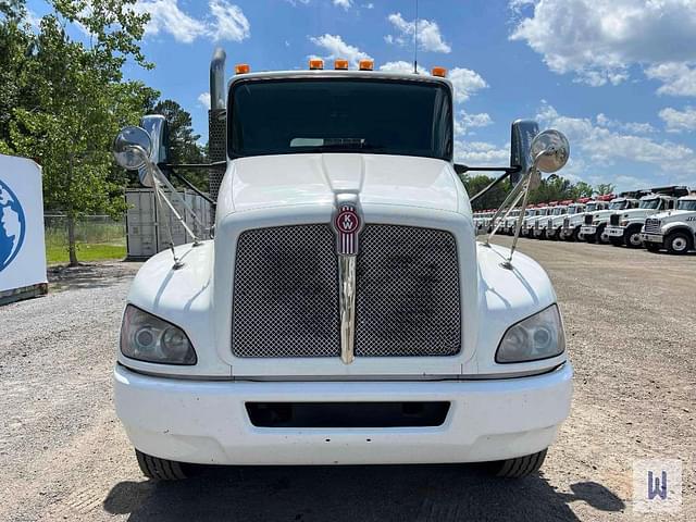 Image of Kenworth T270 equipment image 2