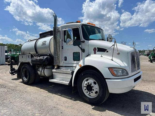 Image of Kenworth T270 equipment image 3