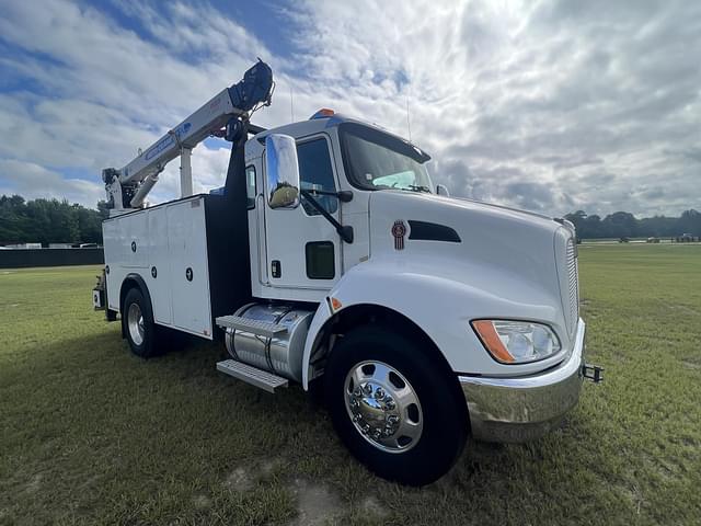 Image of Kenworth T270 equipment image 3