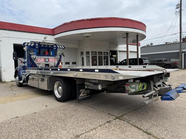Image of Kenworth T270 equipment image 2