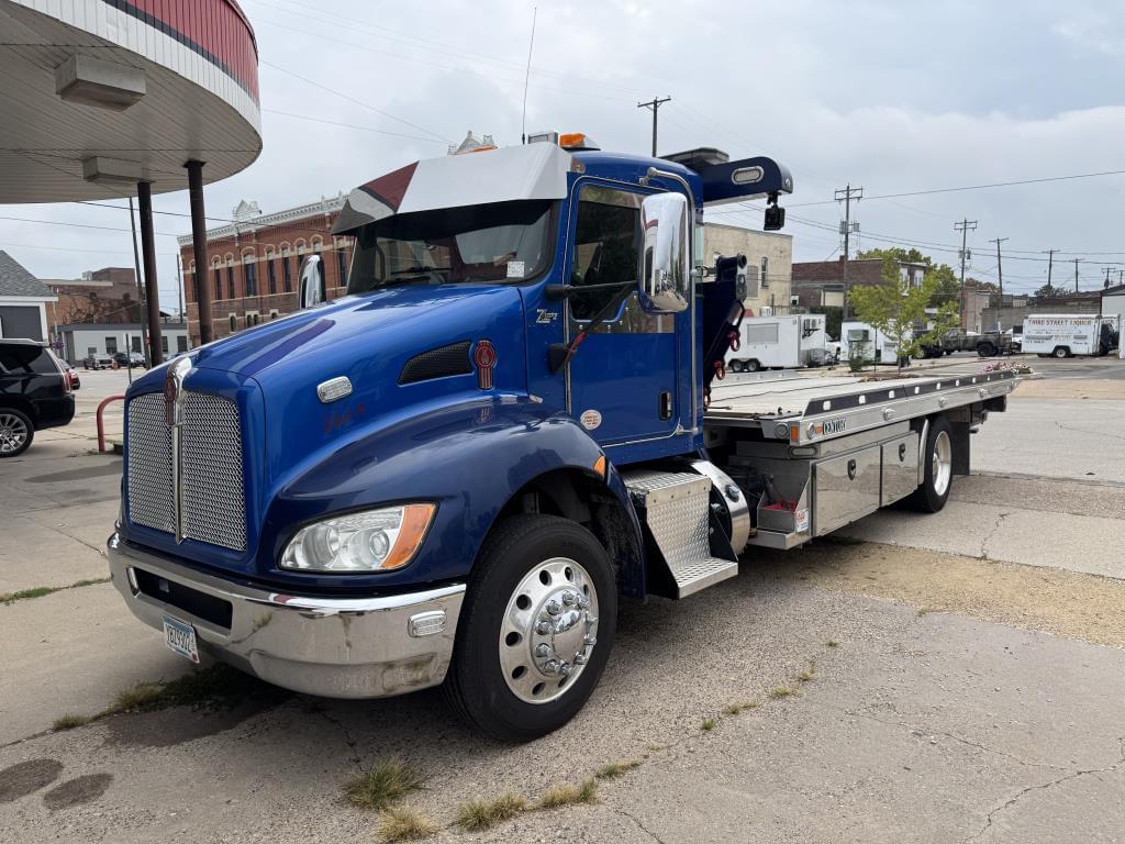 Image of Kenworth T270 Primary image