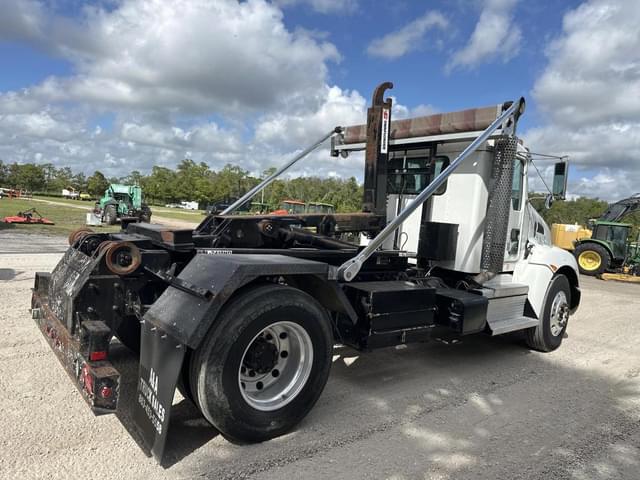 Image of Kenworth T270 equipment image 3