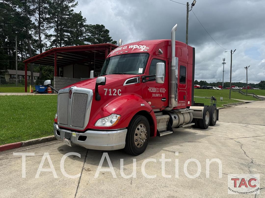 Image of Kenworth T680 Primary image