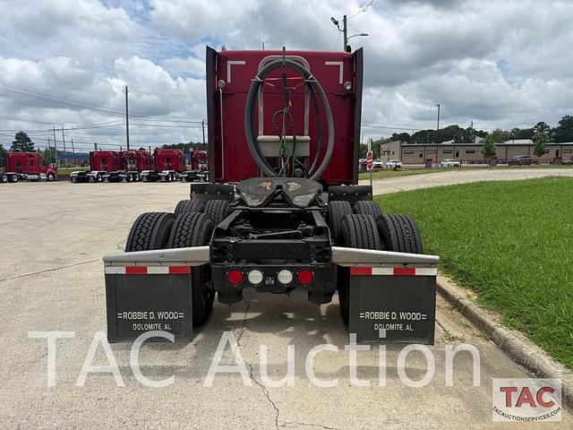 Image of Kenworth T680 equipment image 3