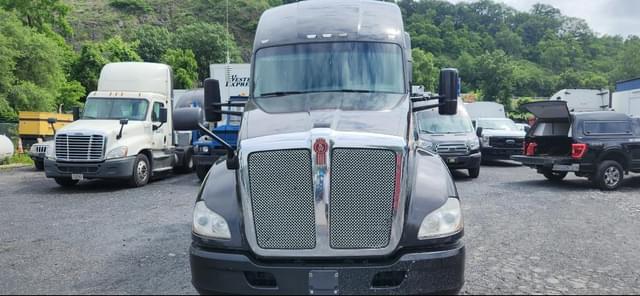 Image of Kenworth T680 equipment image 1