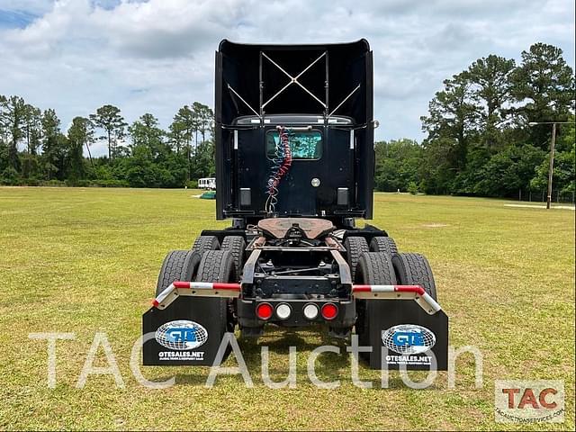 Image of Kenworth T680 equipment image 3
