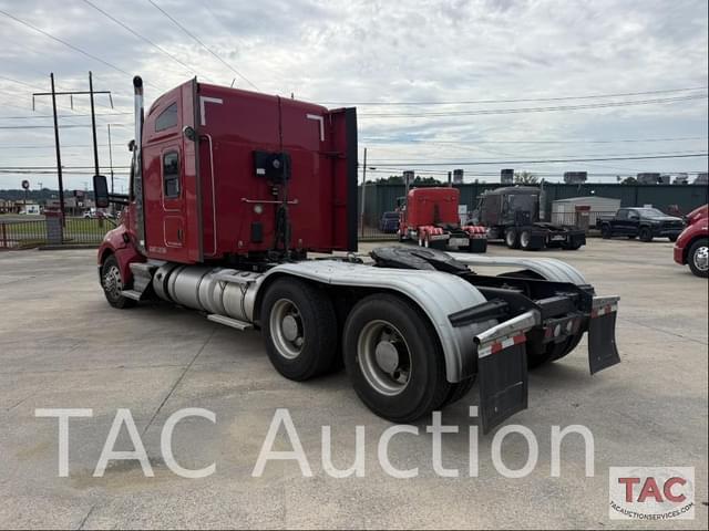 Image of Kenworth T680 equipment image 2