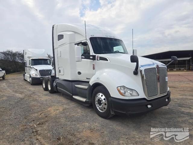 Image of Kenworth T680 equipment image 2