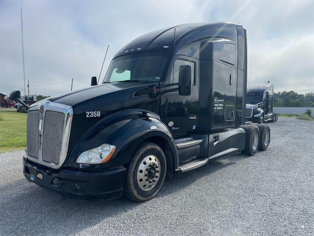 2019 Kenworth T680 Equipment Image0
