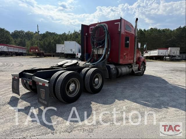 Image of Kenworth T680 equipment image 4