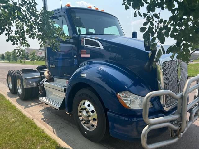 Image of Kenworth T680 equipment image 2