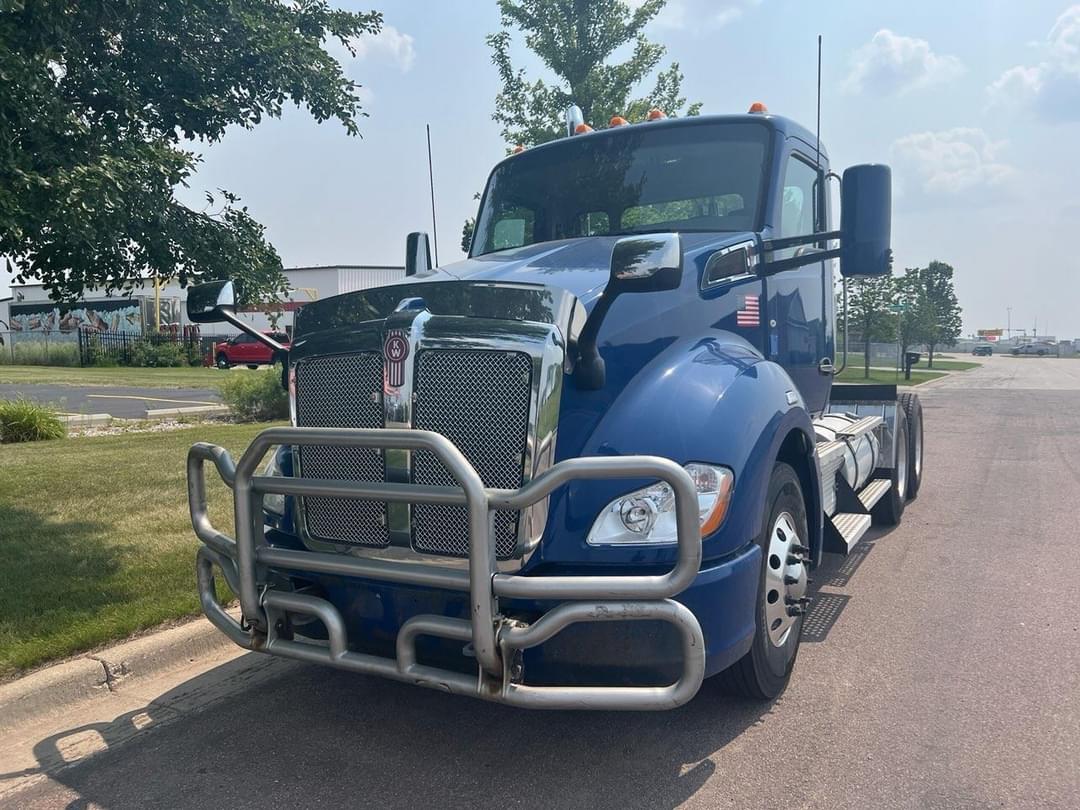Image of Kenworth T680 Primary image