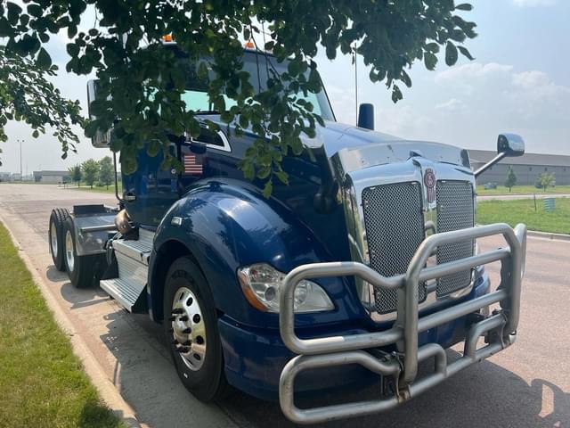 Image of Kenworth T680 equipment image 1