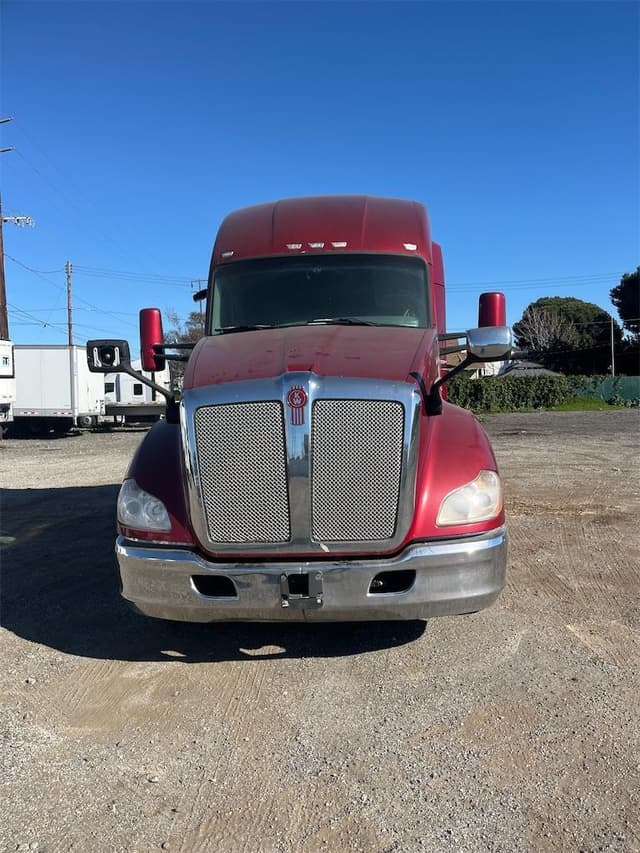 Image of Kenworth T680 equipment image 1