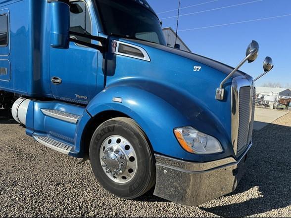 Image of Kenworth T680 equipment image 2