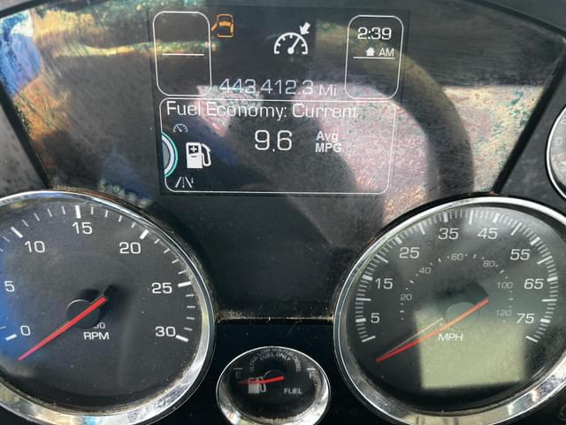 Image of Kenworth T680 equipment image 4