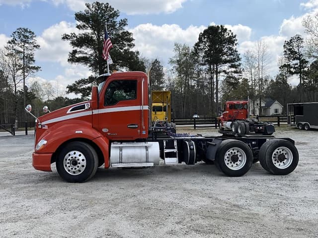 Image of Kenworth T680 equipment image 1