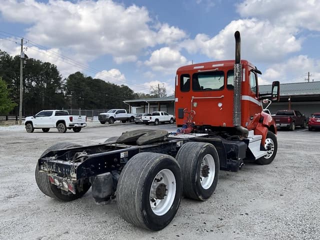 Image of Kenworth T680 equipment image 4