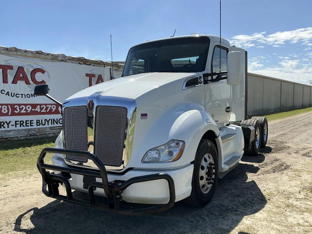 2019 Kenworth T680 Equipment Image0