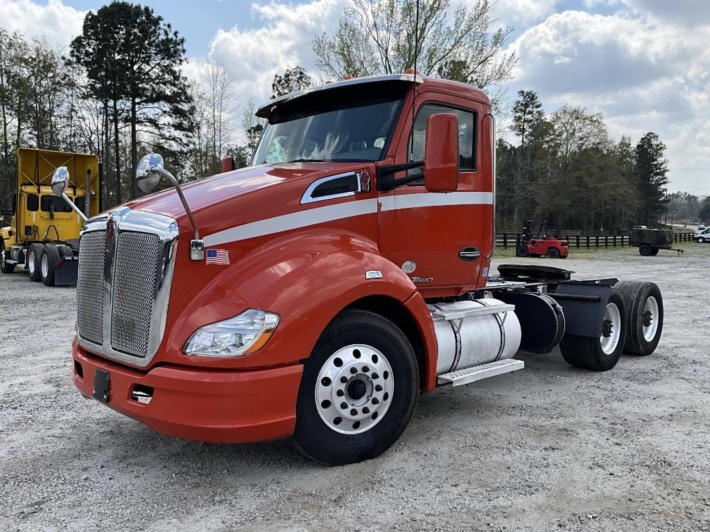 2019 Kenworth T680 Equipment Image0