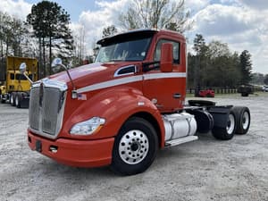 2019 Kenworth T680 Image