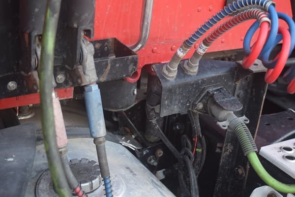 Image of Kenworth T680 equipment image 4