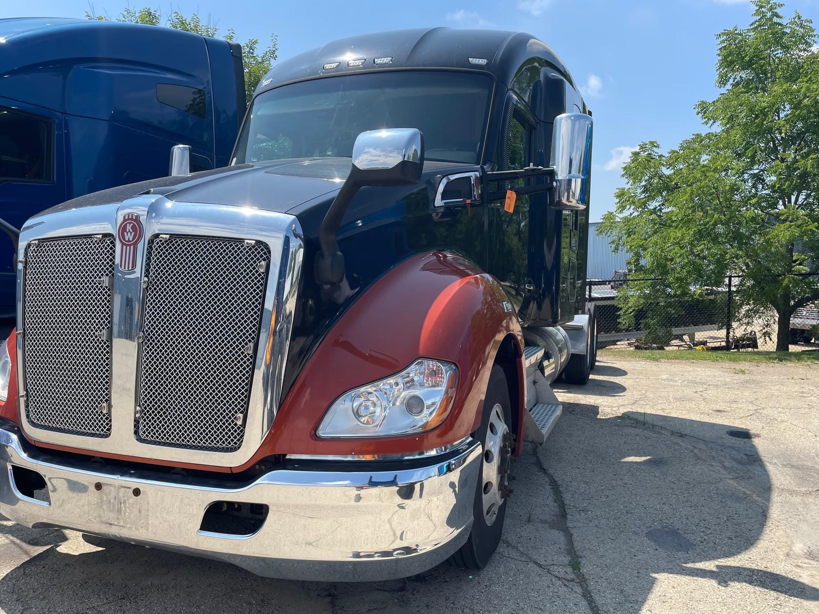 2019 Kenworth T680 Equipment Image0