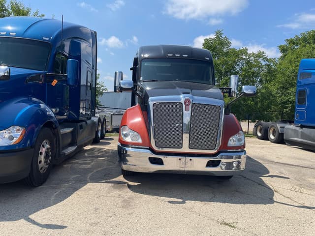 Image of Kenworth T680 equipment image 1