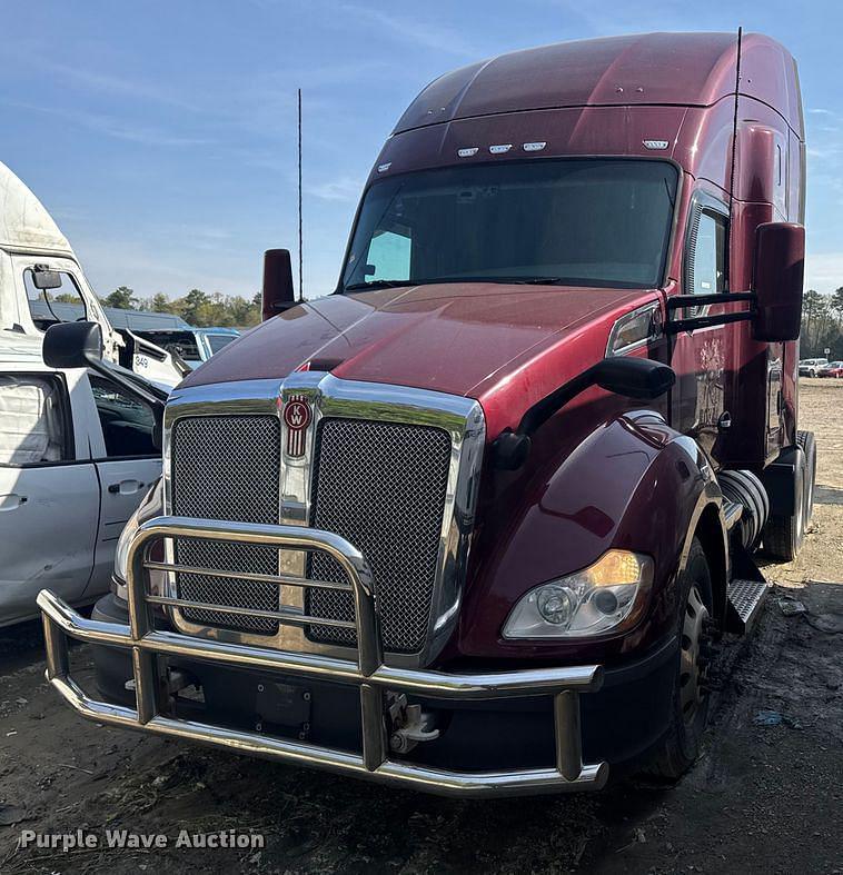 Image of Kenworth T680 Primary image